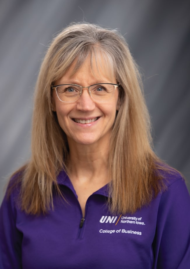 Leslie Wilson UNI