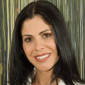 Perlla Deluca