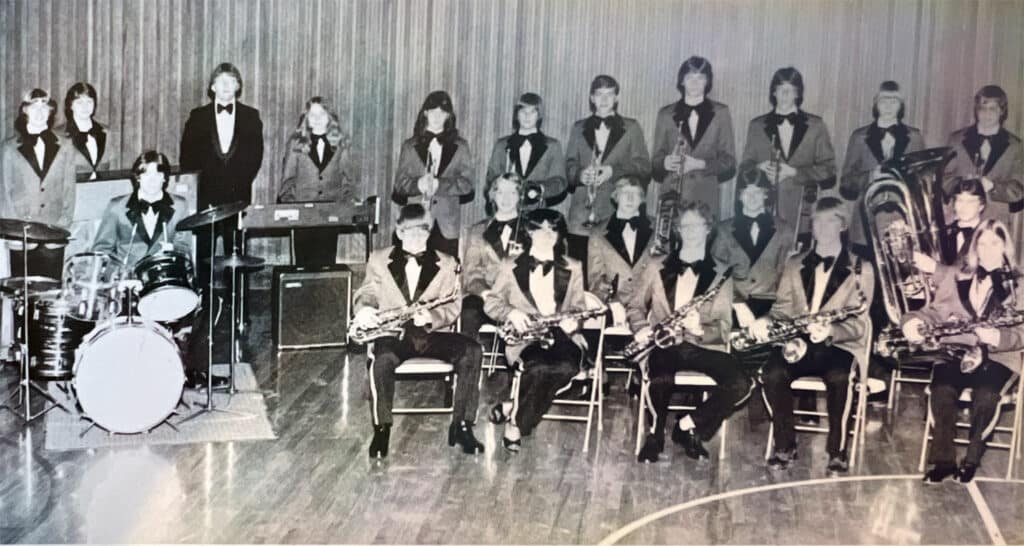 onleadership band