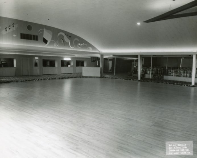 1 interior dance val air