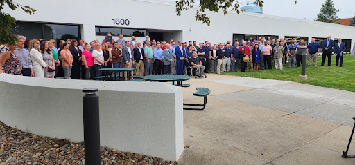 Mediacom ribbon cutting